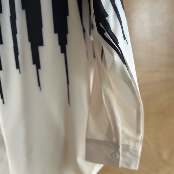 FHQ Collection L black and white blouse - Picture 10 of 11